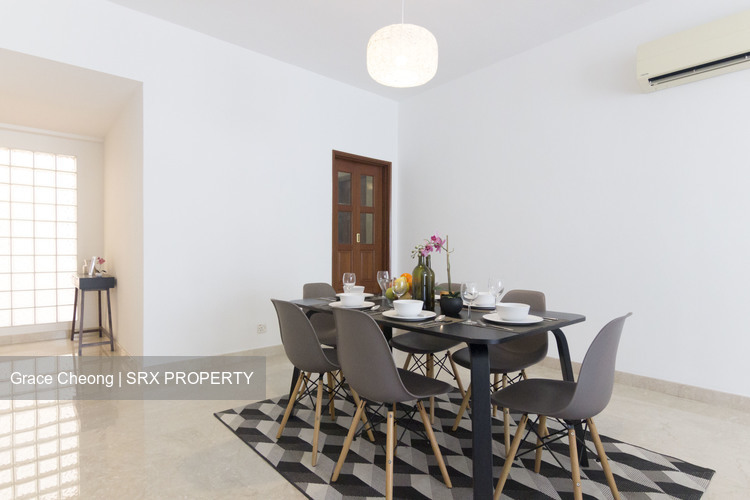 Simsville (D14), Condominium #203736031